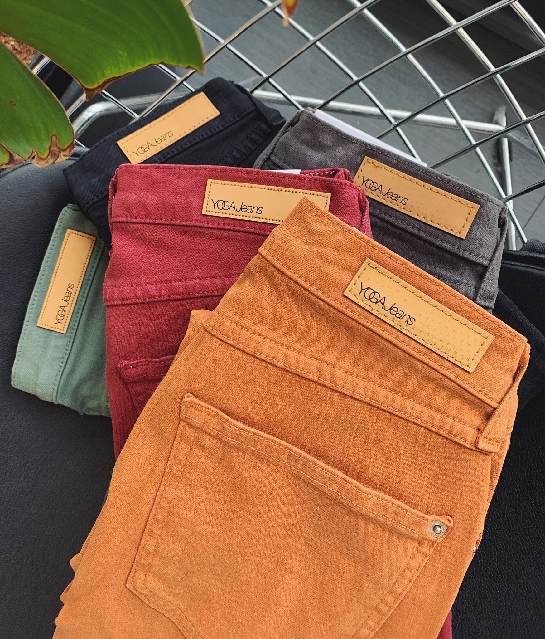 YOGA JEANS: la nouvelle compagnie dont vous ne pourrez vous passer!
