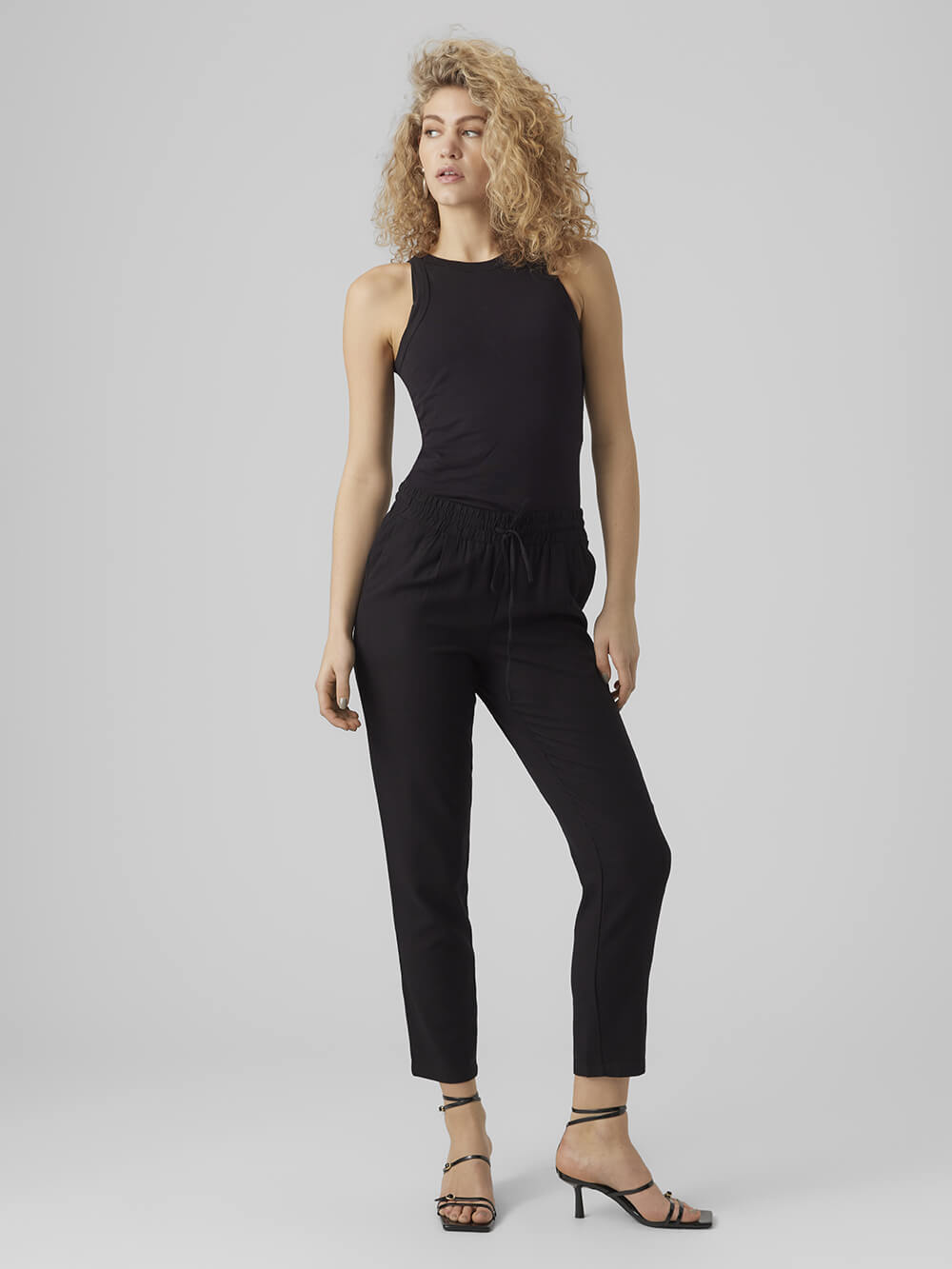 Pantalon VERO MODA - 10279691 - Vero Moda