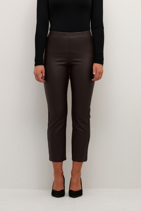 Pantalon crop simili-cuir KAFFE - 10503875 - KAFFE