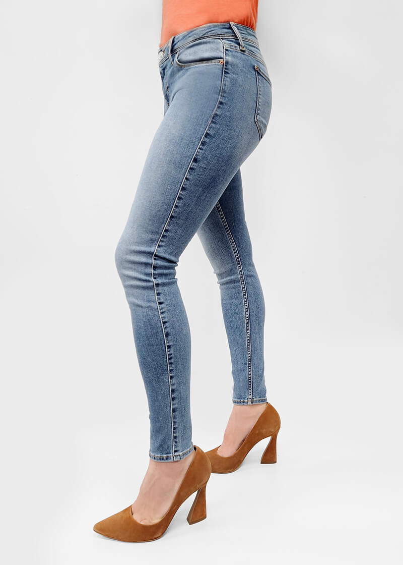 Jeans taille basse GUESS - WBRAB2D4Q00 - Guess