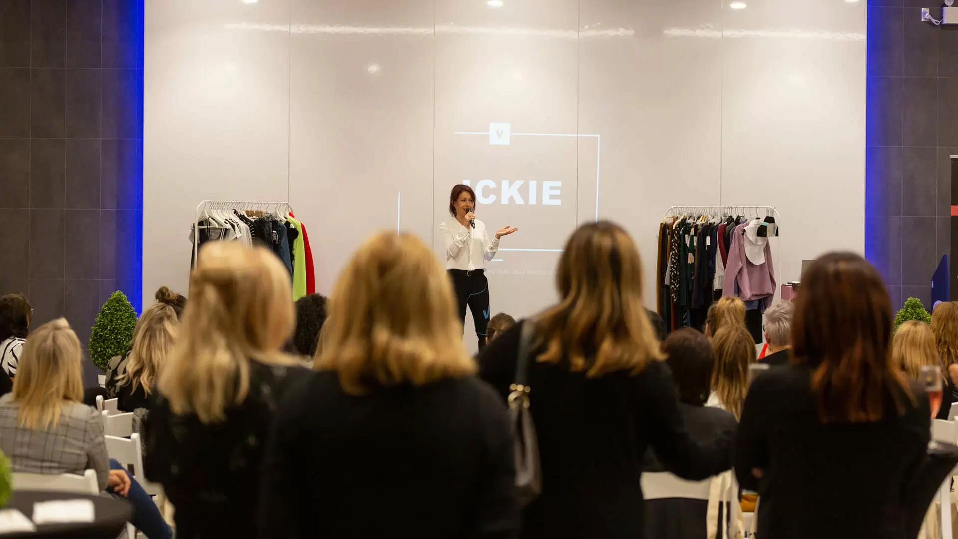 VICKIE Vêtements et accessoires pour femmes